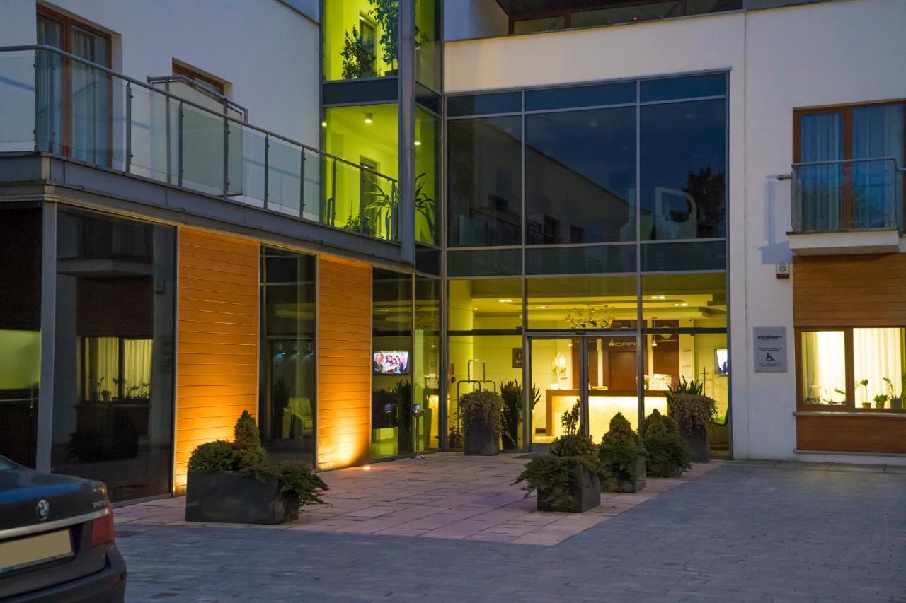 Hotel Moran & Spa Powidz  Exterior photo